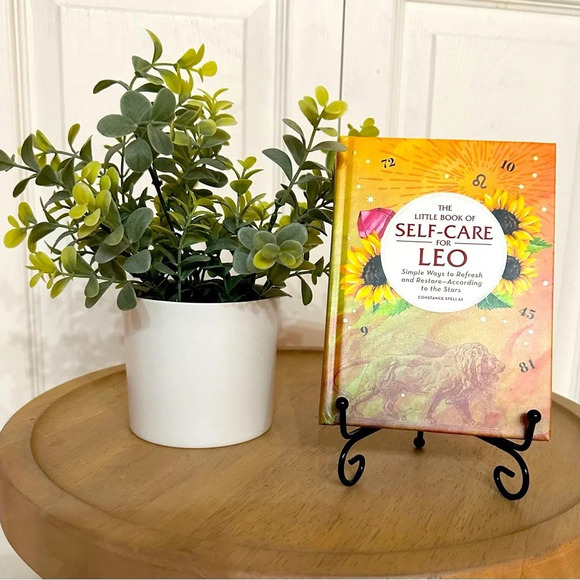 Other - CONSTANCE STELLAS ~ The Little Book of Self-Care for Leo the Lion Zodiac Sign